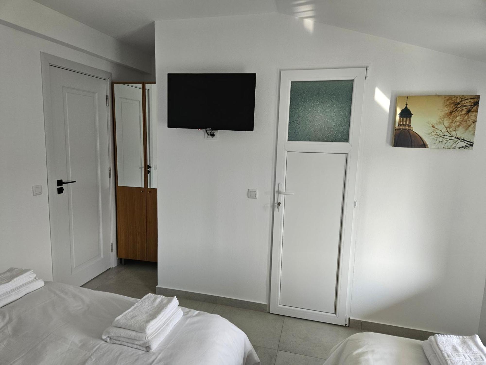 Casa Cristian Apartment Turda Bagian luar foto